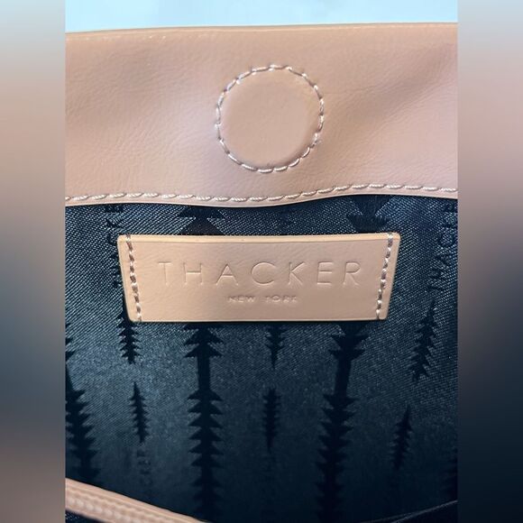 Thacker | Gold leather convertible shoulder crossbody bag - Picture 5 of 7